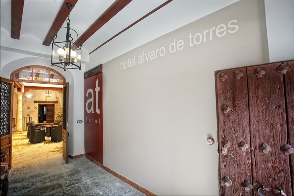 Alvaro De Torres Boutique Ubeda  Luaran gambar